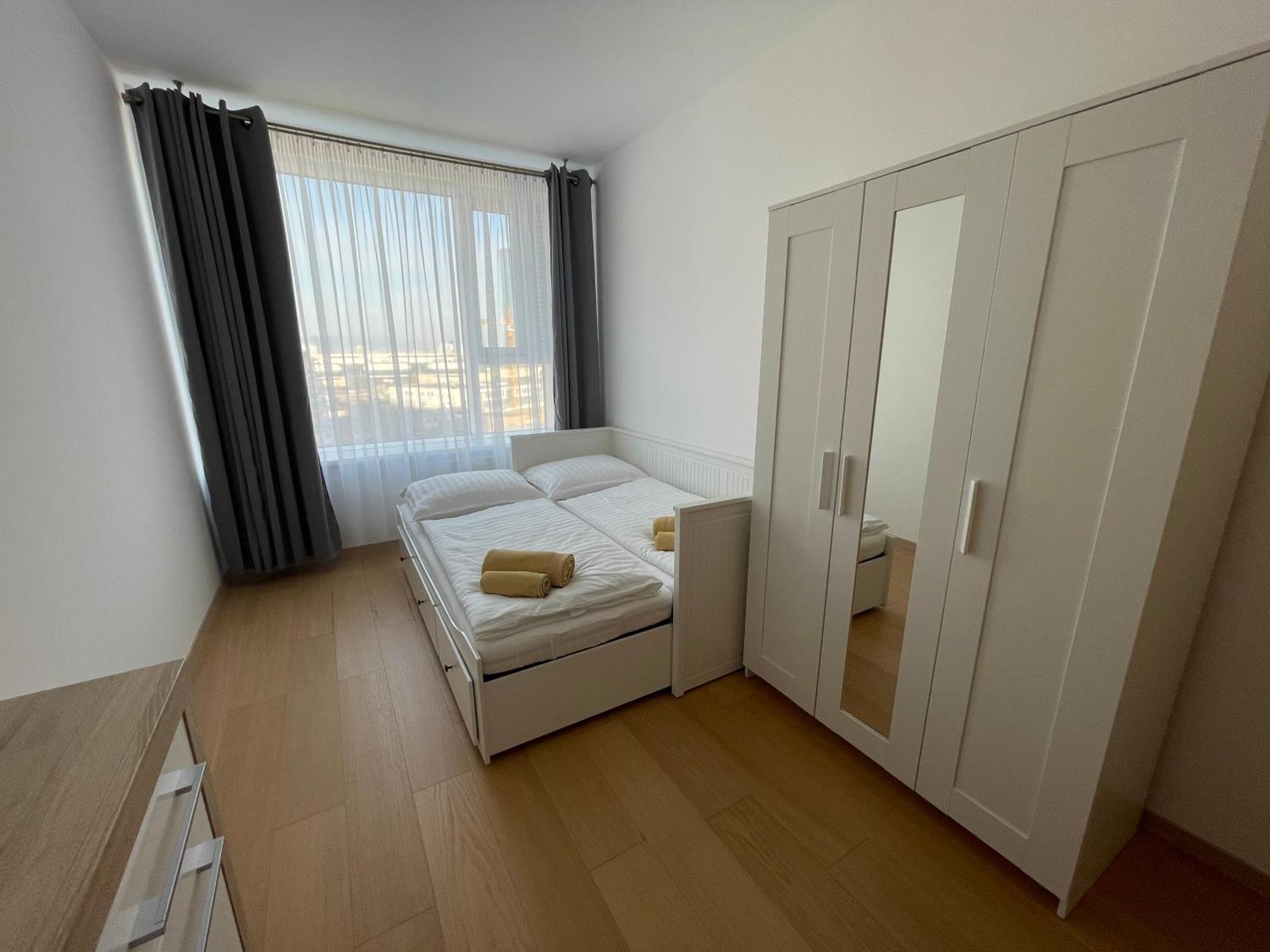 Sag Panorama City Apartment 3 Rooms Free Parking Free Wifi Pressburg Exterior foto
